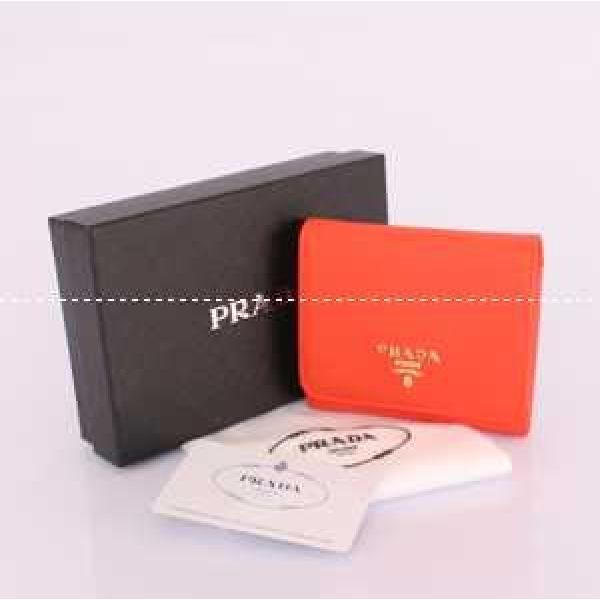 2026新作 PRADA プラダ 高級感演出 レディース財布1760