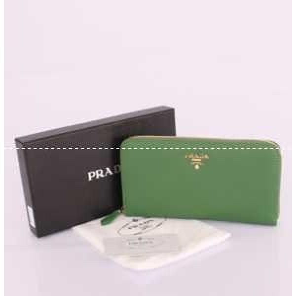 2026新作 PRADA プラダ 超人気美品◆レディース長財布0506