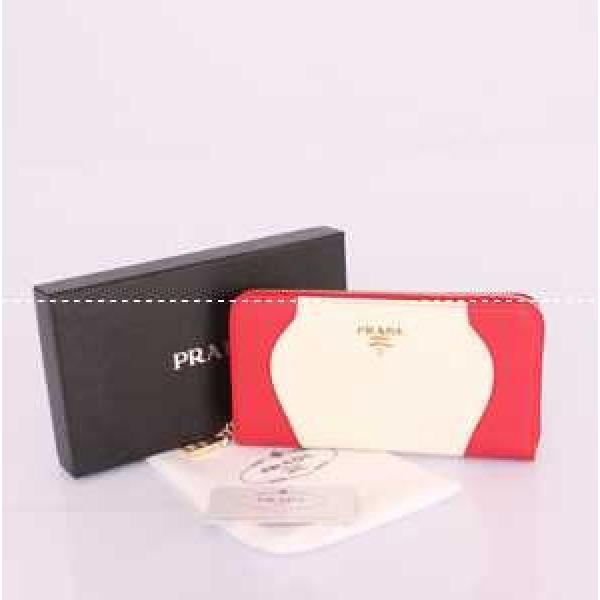 ★安心★追跡付 2026新作 PRADA プラダ レディース長財布0506B