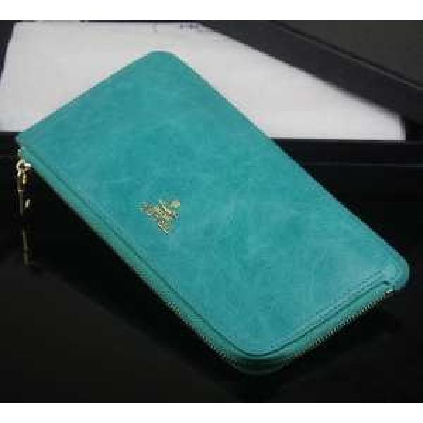 入手困難 2026 PRADA プラダース長財布