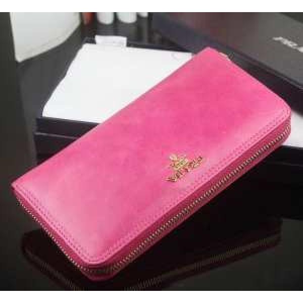 2026 完売品！PRADA プラダース長財布