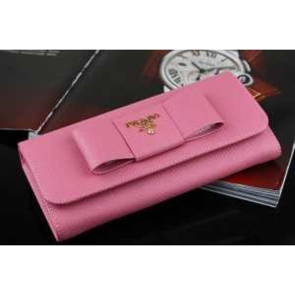 2026 人気激売れ新作  PRADA プラダース長財布