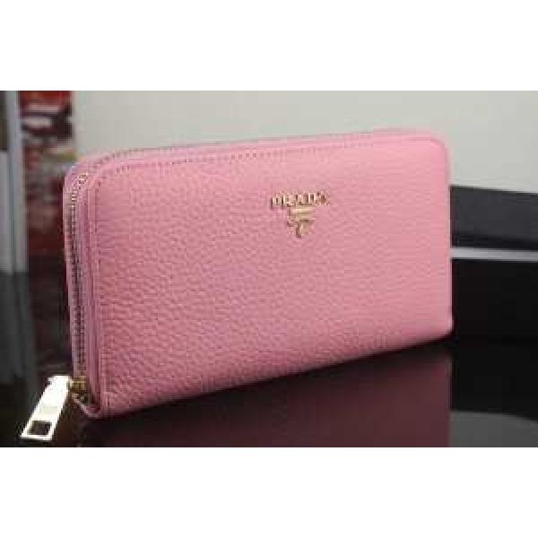 入手困難 2026 PRADA プラダース長財布