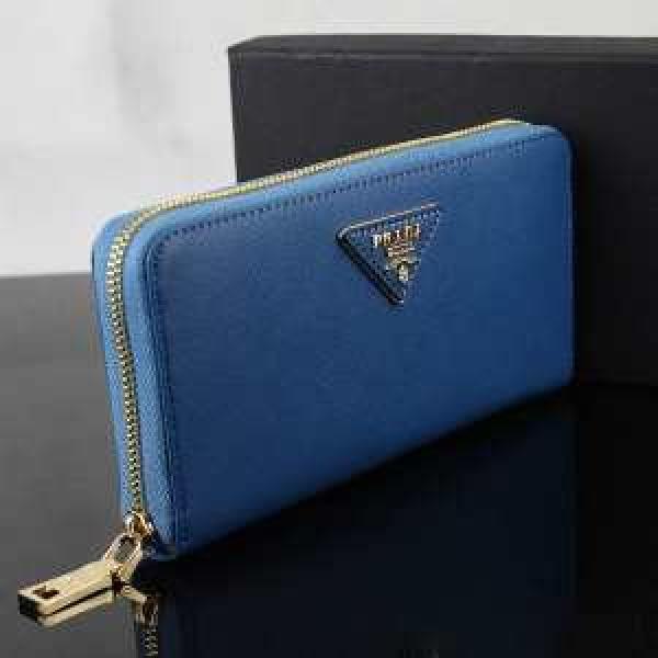 2026 完売品！PRADA プラダース長財布