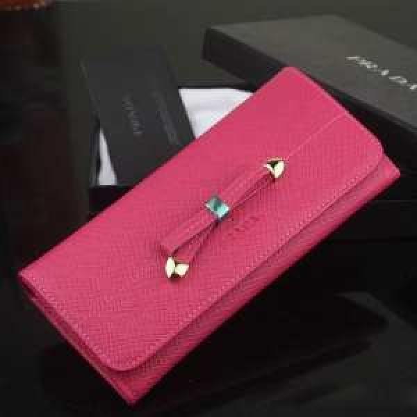 2026 PRADA プラダース長財布