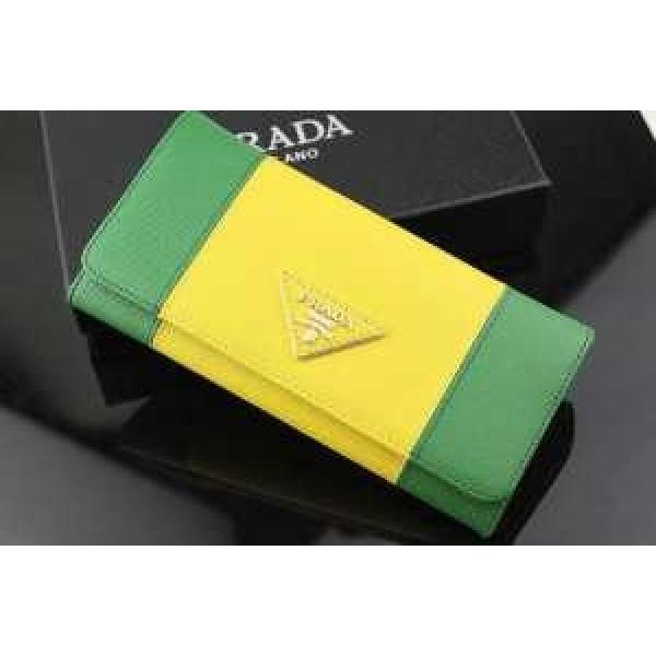 2026 PRADA プラダース長財布