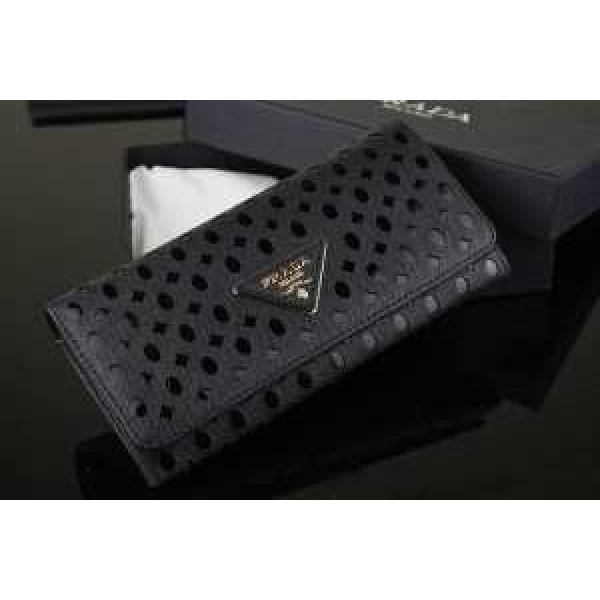 お買得 2026 PRADA プラダース長財布
