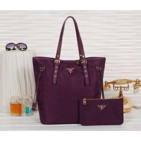 完売品！2026春夏 PRADA プラダ  ショルダーバッグ レディース