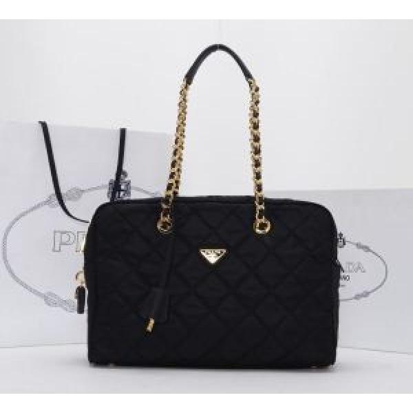 2026春夏 PRADA プラダ 完売品！ショルダーバッグ レディース