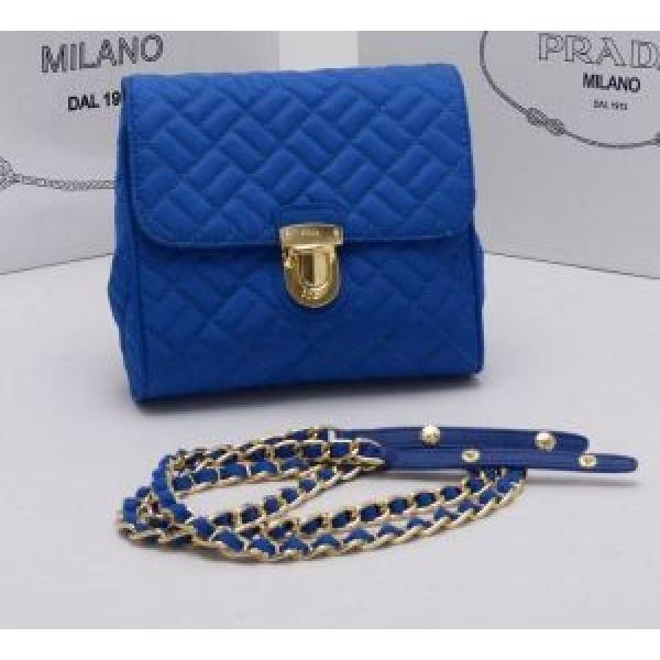 2026春夏 PRADA プラダ 高級感溢れるデザイン ショルダーバッグ レディース