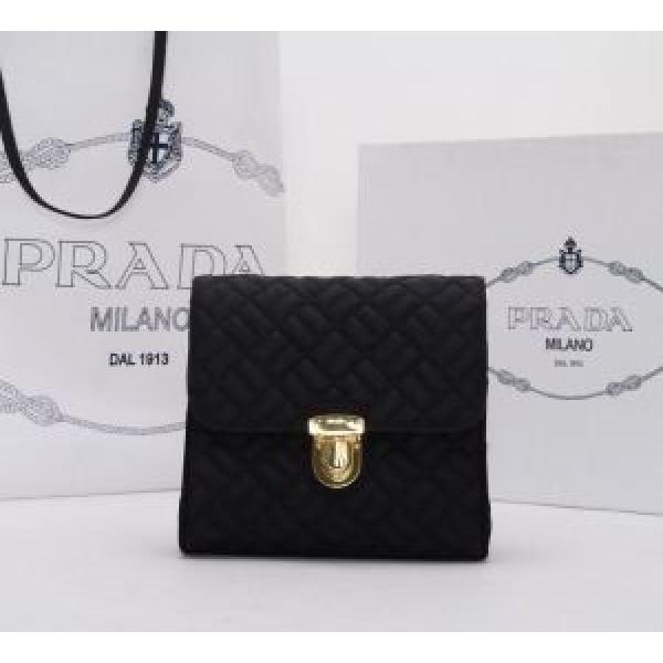 上質 PRADA プラダ 2026春夏 ショルダーバッグ レディース