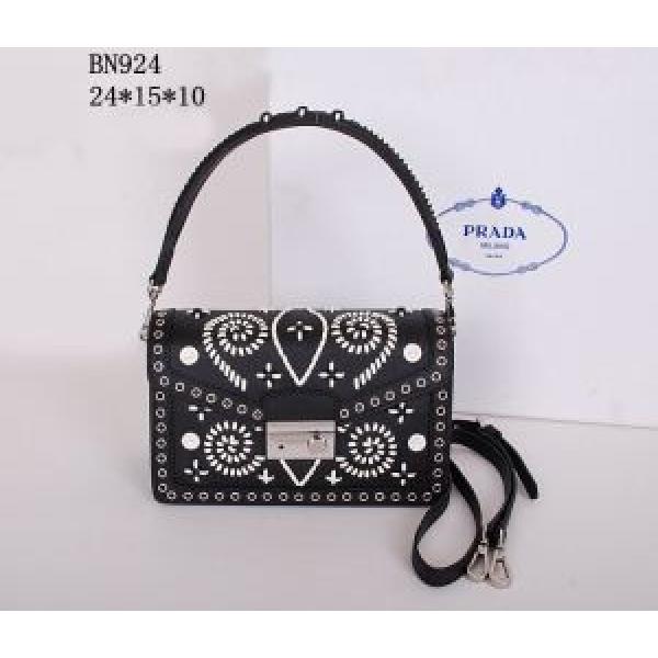 SALE!今季 2026 PRADA プラダ  手持ち&amp;ショルダー掛け BN924