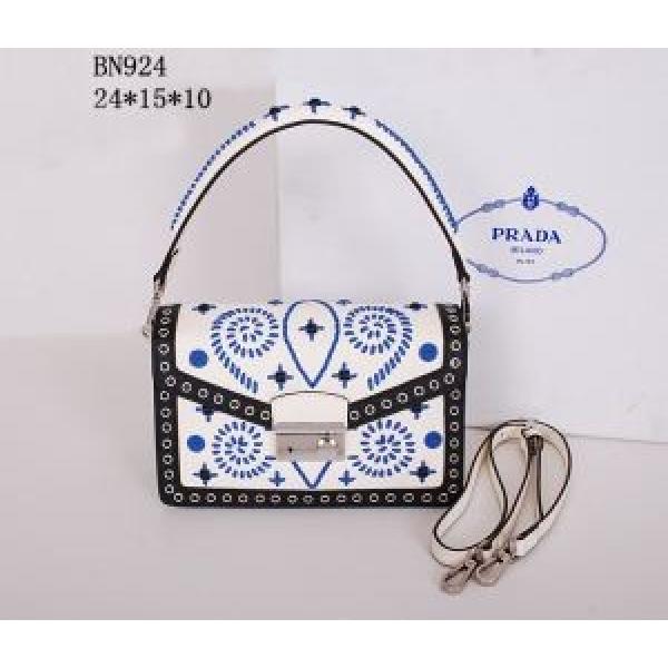 希少 2026 PRADA プラダ  手持ち&amp;ショルダー掛けBN924