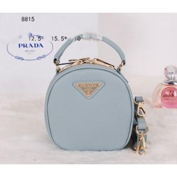 大人気！ 2026 PRADA プラダ  手持ち&amp;ショルダー掛け 8815