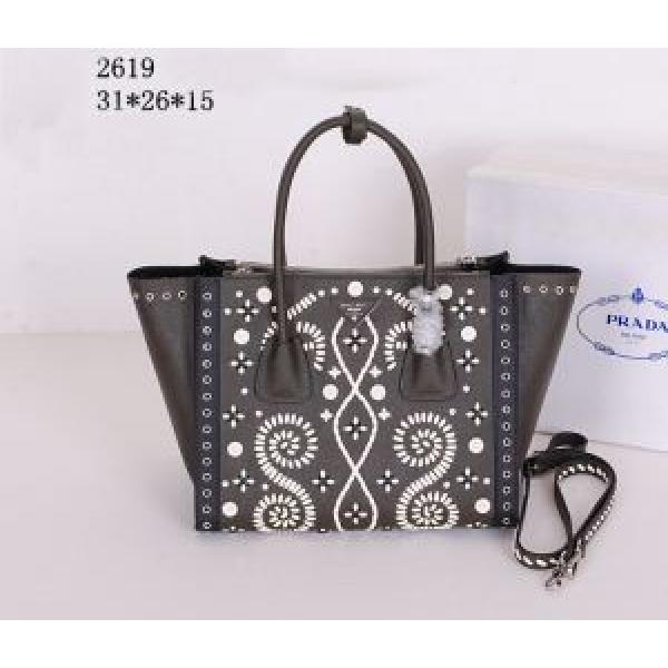 2026 人気商品 PRADA プラダ  手持ち&amp;ショルダー掛け 2619