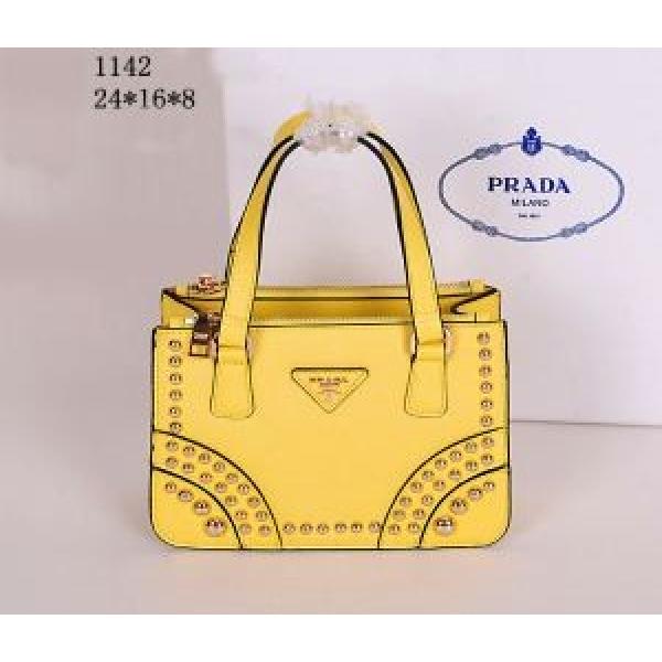 大人気！ 2026 PRADA プラダ  ハンドバッグ 1142