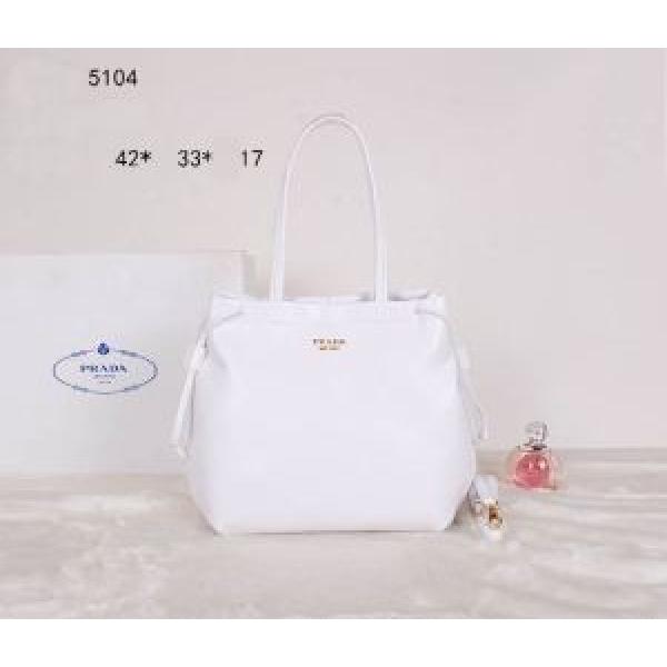 2026秋冬 ブランド PRADA プラダ 手持ち&amp;ショルダー掛け 5104