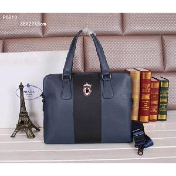 2026秋冬 PRADA プラダ 美品！メンズ用 手持ち&amp;ショルダー掛け P6180