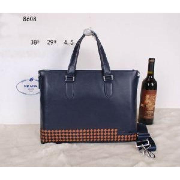 2026秋冬 高級感演出 PRADA プラダ メンズ用 手持ち&amp;ショルダー掛け 8608