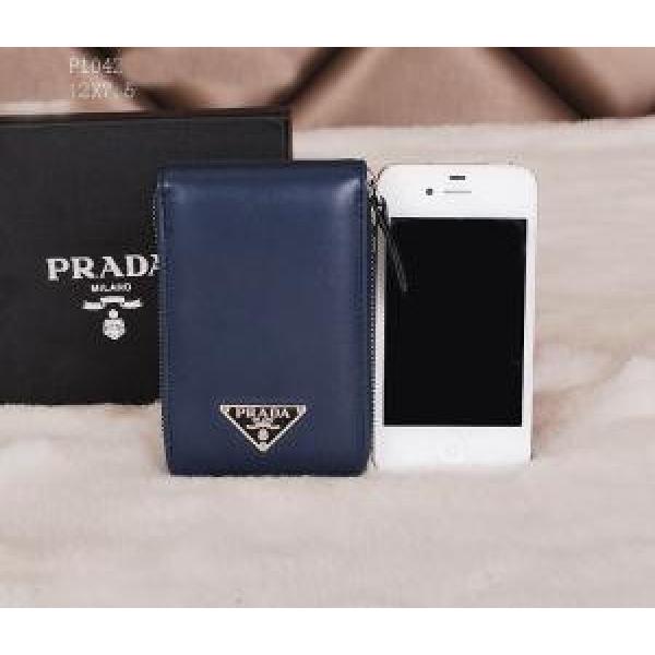 PRADA プラダ 個性派 2026 ファスナー開閉 キーバッグ P1042