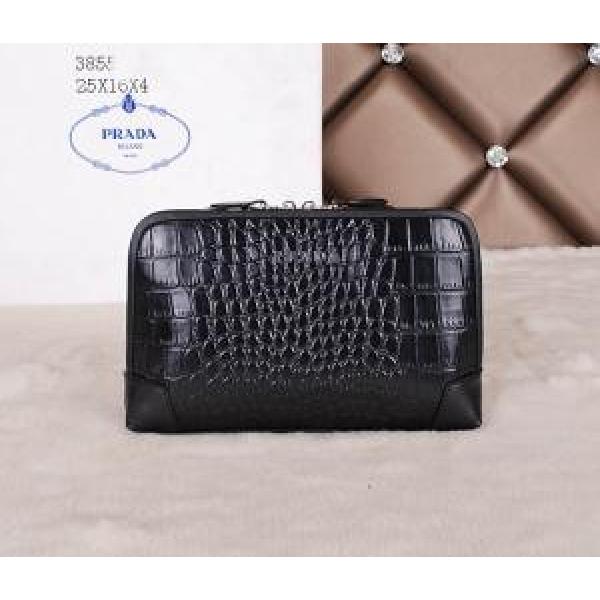 PRADA プラダ 首胸ロゴ 2026 ファスナー開閉 財布メンズ 3855