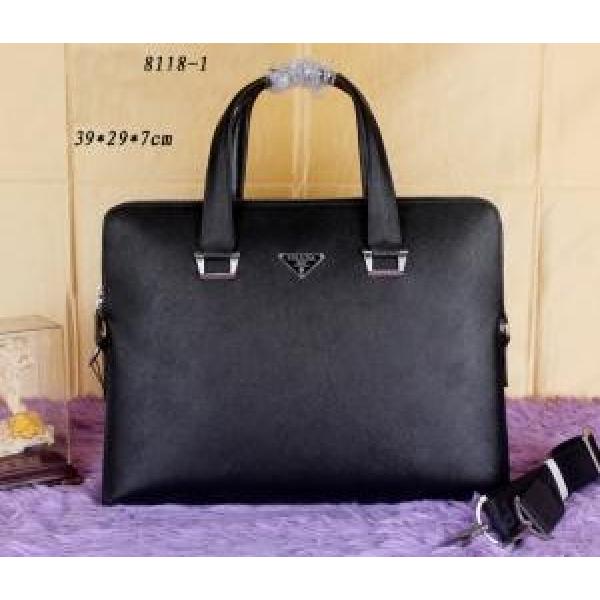 PRADA プラダ 首胸ロゴ 2026 ダブルファスナー使用 メンズ手持ち&amp;ショルダー掛け 8118-1