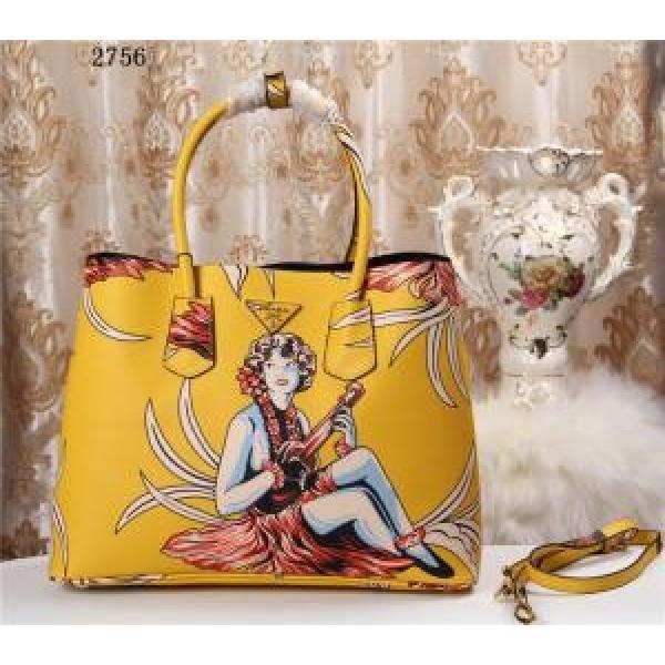 2026 個性派 PRADA プラダ 非凡な容量 手持ち&amp;ショルダー掛け 2756