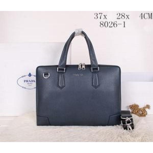 PRADA プラダ 2026 売れ筋！メンズ用ショルダーベルト付 ハンドバッグ 8026-1