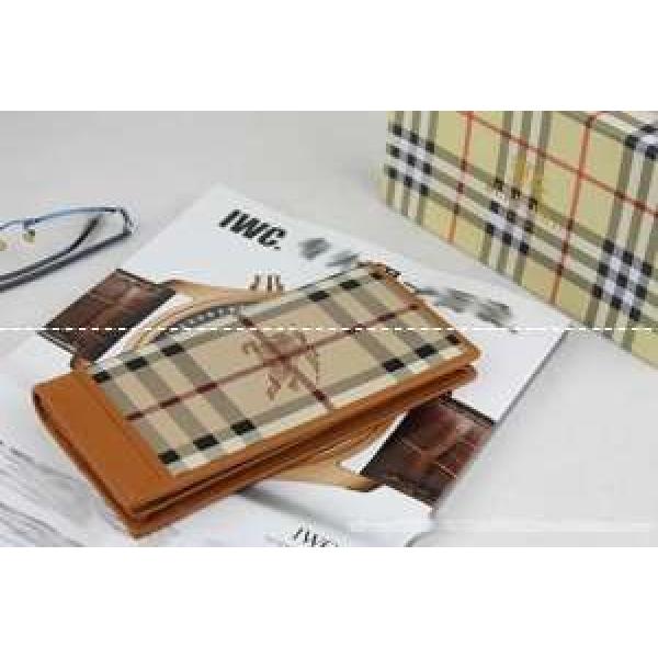 2026 新作 BURBERRY バーバリー 二つ折り小銭入れ 長財布