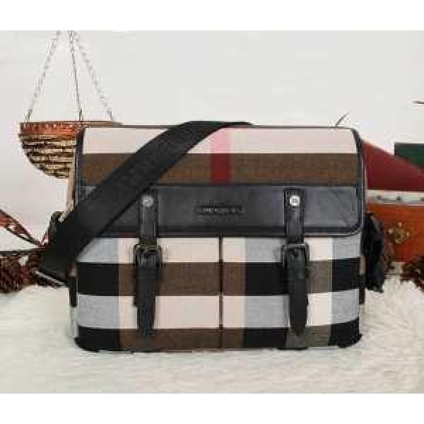 ◆モデル愛用◆ 2026春夏 BURBERRY バーバリー ショルダーバッグ BB-M8540