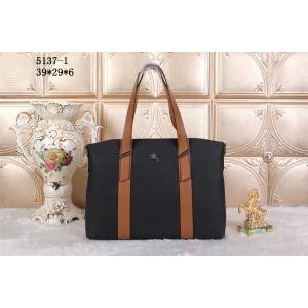 BURBERRY バーバリー 2026 完売品！メンズ用ハンドバッグ ショルダーベルト付 5137