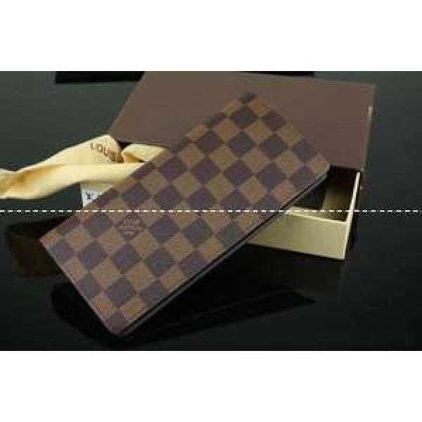 2026 新作 LOUIS VUITTON ルイ ヴィトン 二つ折り小銭入れ 長財布
