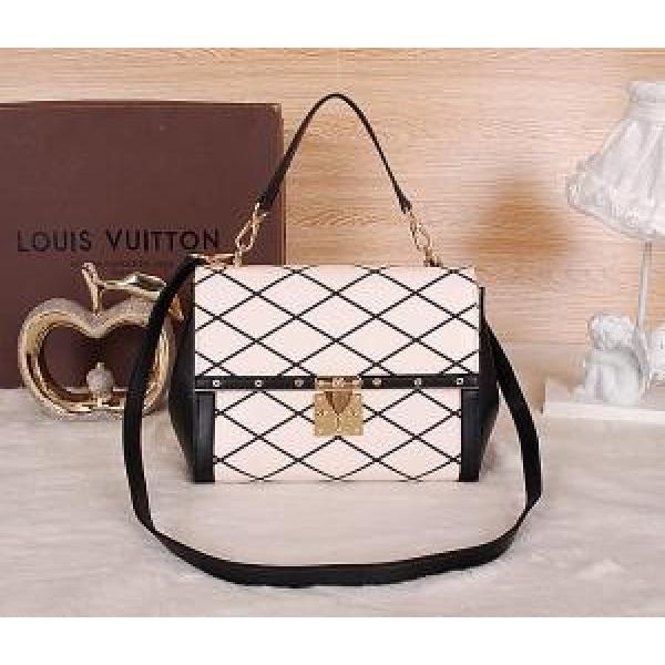 LOUIS VUITTON ルイ ヴィトン 2026 ボルトポケット付 上質 レディースバッグ 48619