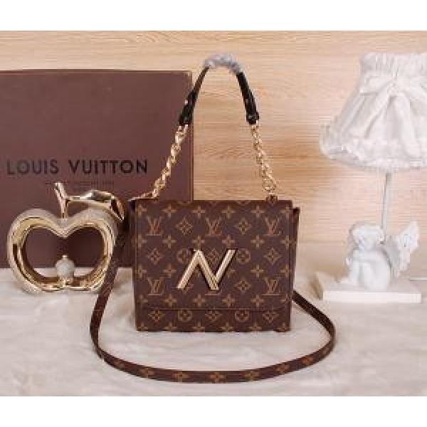 LOUIS VUITTON ルイ ヴィトン 2026 ムダな装飾を排したデザイン ショルダーバッグ48618