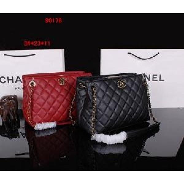 2026 ◆モデル愛用◆ CH CH レディース ショルダーバッグ 90178