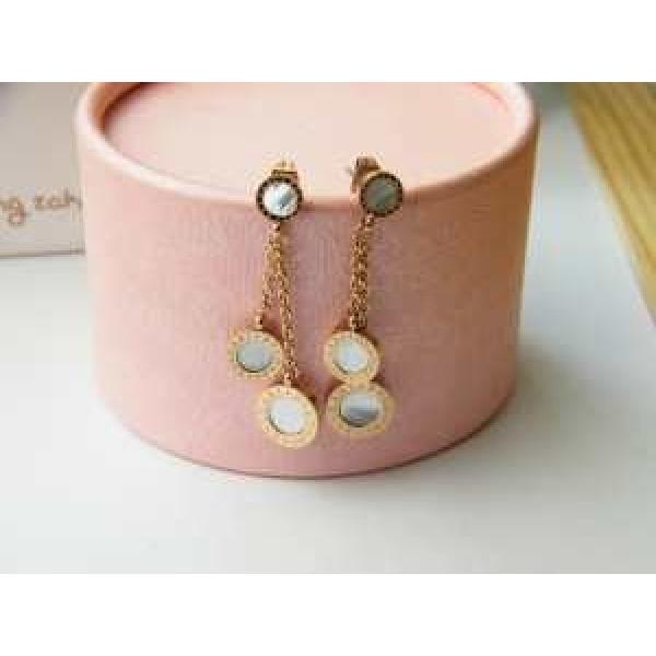 2026秋冬新作 BVLGARI ブルガリ ピアス 美品！