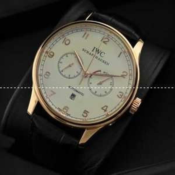 日本製クオーツ IWC クオーツ メンズ腕時計　ホワイト文字盤　日付表示 レザーベルト