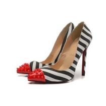 超レア Christian Louboutinクリスチャンルブタン 歩きやすいパ...