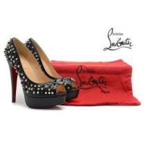 大人のおしゃれに 2026 Christian Louboutin クリスチャン...