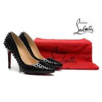 入手困難 2026 Christian Louboutin クリスチャンルブタン...