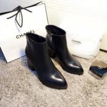 ALEXANDER WANG アレキサンダーワン 2026 秋冬 優しい履き心地...