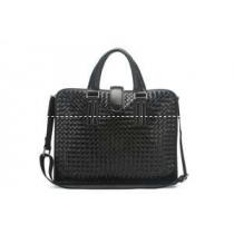 2026 新作 BOTTEGA VENETA ボッテガ ヴェネタ メンズ ショル...