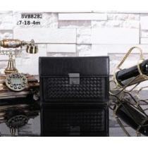 BOTTEGA VENETA ボッテガ ヴェネタ 贈り物にも◎ 2026スナップ...
