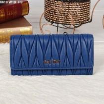 2026秋冬 MIUMIU ミュウミュウ 存在感◎ レディース長財布