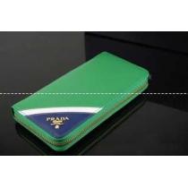 2026 新作 PRADA プラダ 二つ折り小銭入れ 長財布