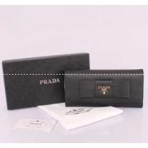 ◆モデル愛用◆2026新作 PRADA プラダ レディース長財布1168