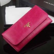 2026 人気商品 PRADA プラダース長財布
