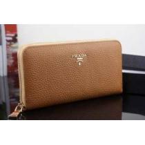 大人気！ 2026 PRADA プラダース長財布