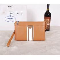 2026秋冬 美品！ PRADA プラダ 財布メンズ 8612