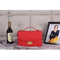 PRADA プラダ 2026 高級感溢れるデザイン 手持ち&ショルダー掛...